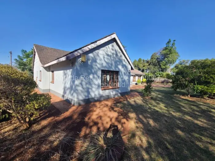 4 Bedroom House to Rent in Mount Pleasant