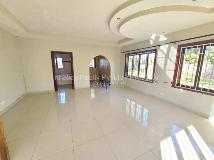 4 Bedroom House to Rent in Mount Pleasant
