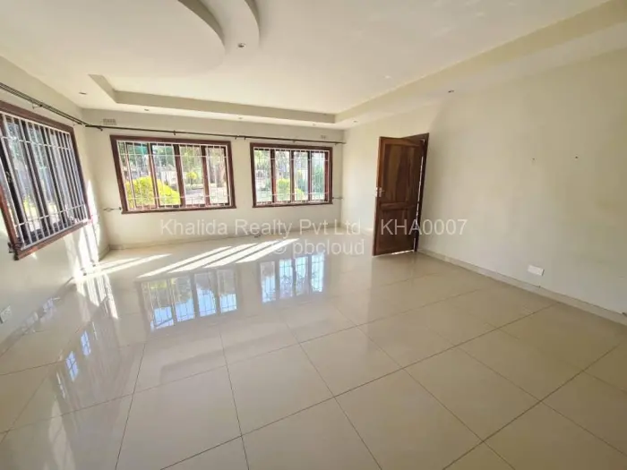 4 Bedroom House to Rent in Mount Pleasant