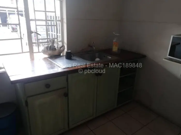 Townhouse/Cluster for Sale in Avenues, Harare