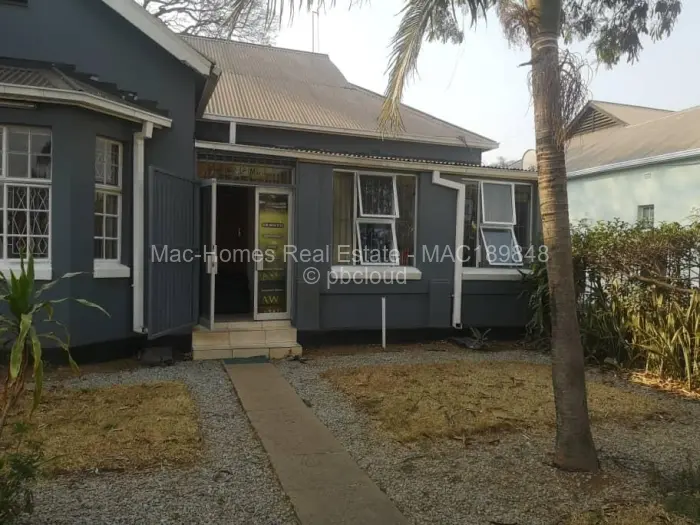 Townhouse/Cluster for Sale in Avenues, Harare