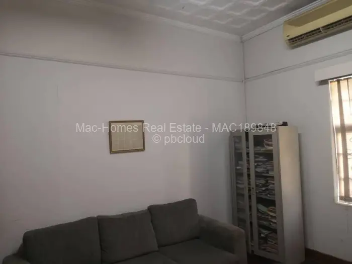 Townhouse/Cluster for Sale in Avenues, Harare