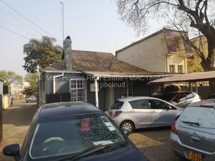 Townhouse/Cluster for Sale in Avenues, Harare