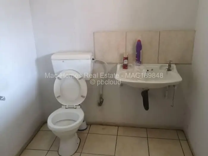 Townhouse/Cluster for Sale in Avenues, Harare