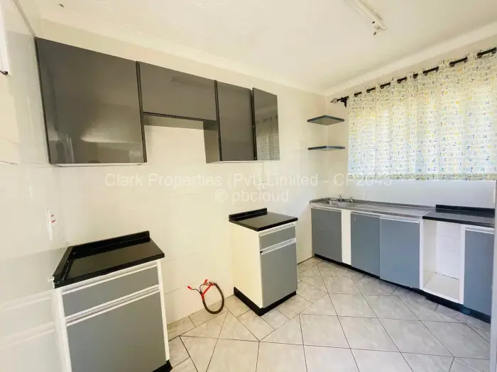 3 Bedroom House for Sale in Avonlea, Harare
