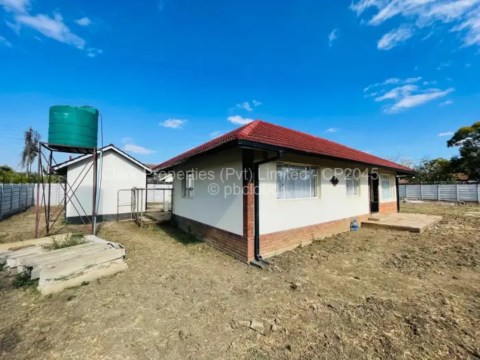 3 Bedroom House for Sale in Avonlea, Harare