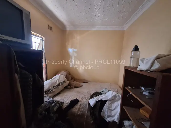 5 Bedroom House for Sale in Mabvuku, Harare