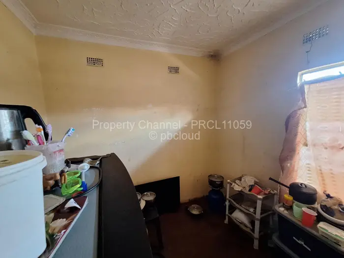 5 Bedroom House for Sale in Mabvuku, Harare