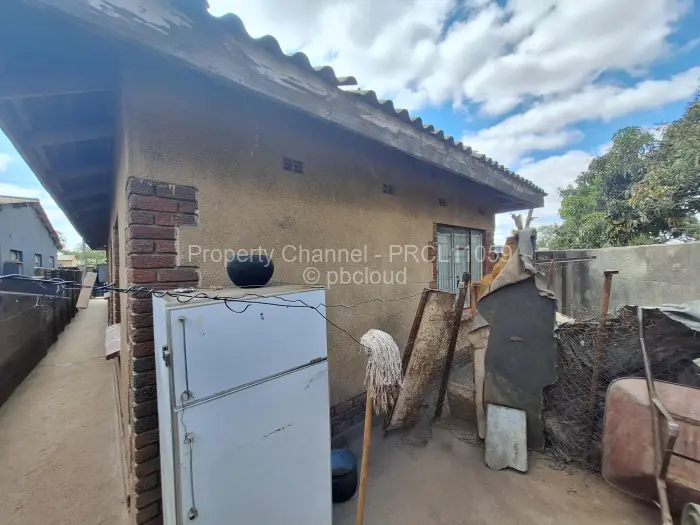 5 Bedroom House for Sale in Mabvuku, Harare