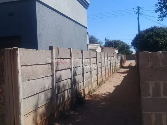 3 Bedroom House for Sale in Nkulumane, Bulawayo