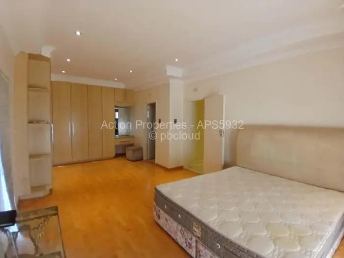 6 Bedroom House to Rent in Mount Pleasant