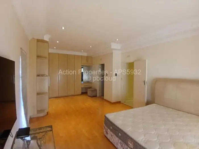 6 Bedroom House to Rent in Mount Pleasant