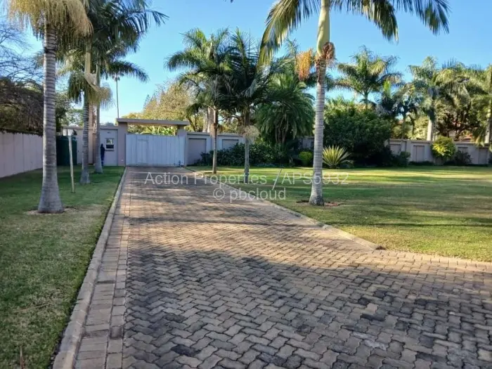 6 Bedroom House to Rent in Mount Pleasant