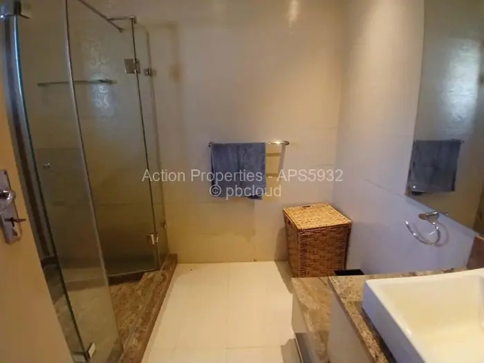 6 Bedroom House to Rent in Mount Pleasant