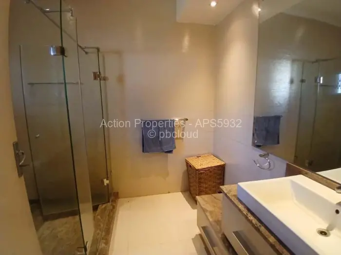 6 Bedroom House to Rent in Mount Pleasant
