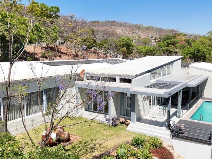 4 Bedroom House for Sale in Glen Lorne, Harare