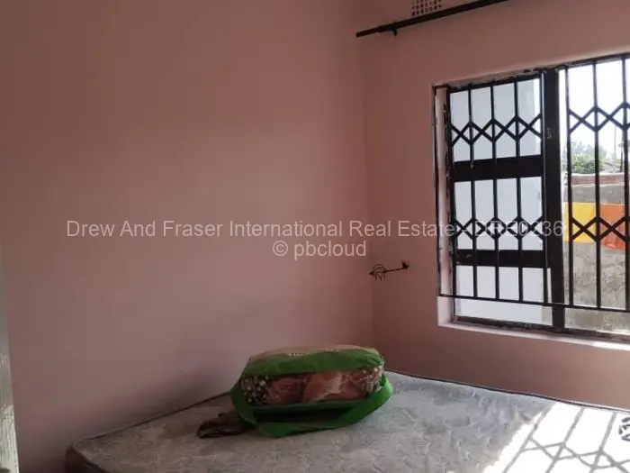 4 Bedroom House for Sale in Madokero Estates, Harare