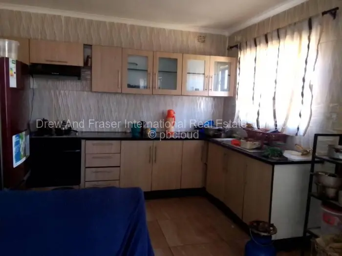 4 Bedroom House for Sale in Madokero Estates, Harare