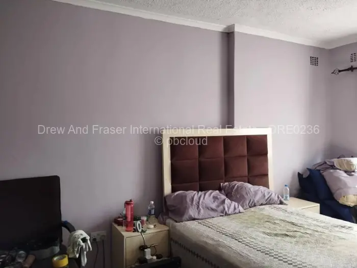 4 Bedroom House for Sale in Madokero Estates, Harare