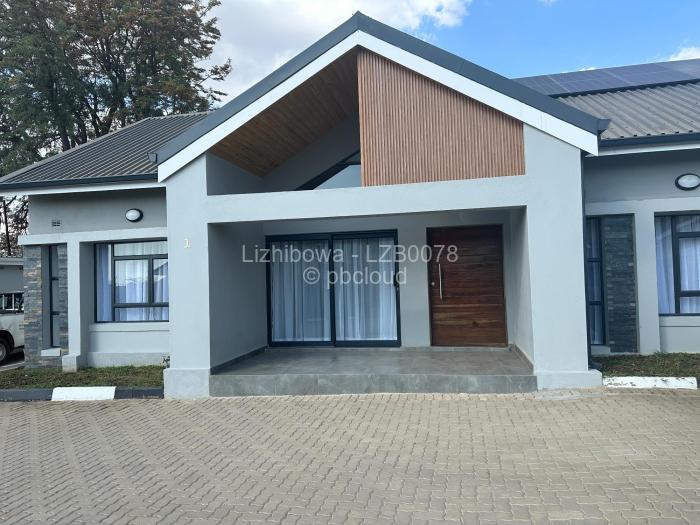 Townhouse/Cluster to Rent in Alexandra Park, Harare