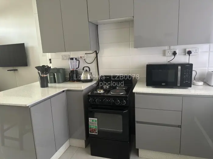 Townhouse/Complex/Cluster to Rent in Alexandra Park