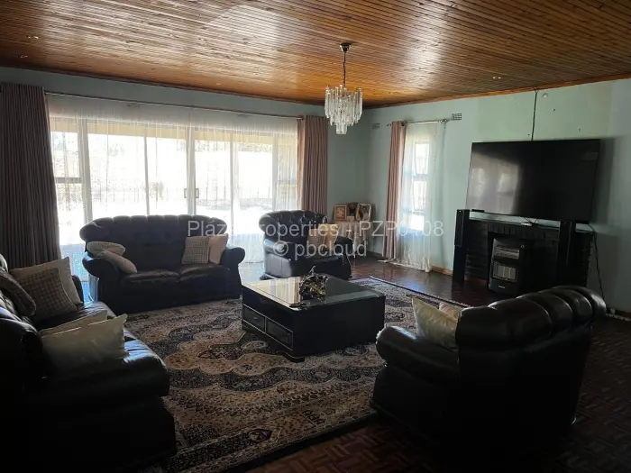 5 Bedroom House for Sale in Windsor Park, Ruwa