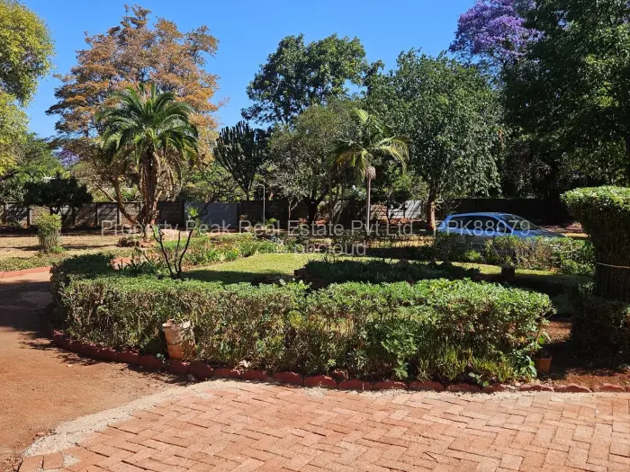 House to Rent in Kamfinsa, Harare