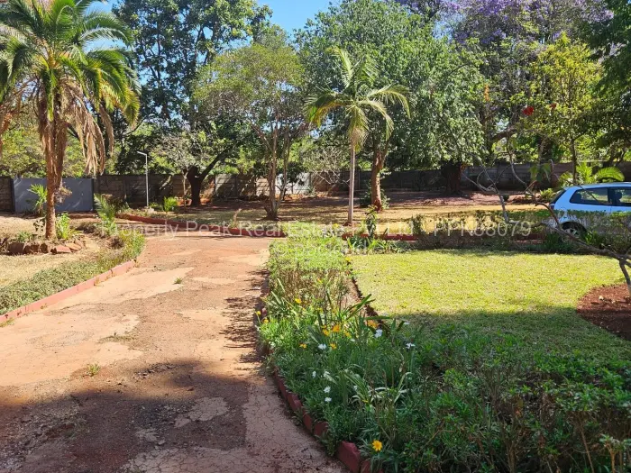 House to Rent in Kamfinsa, Harare