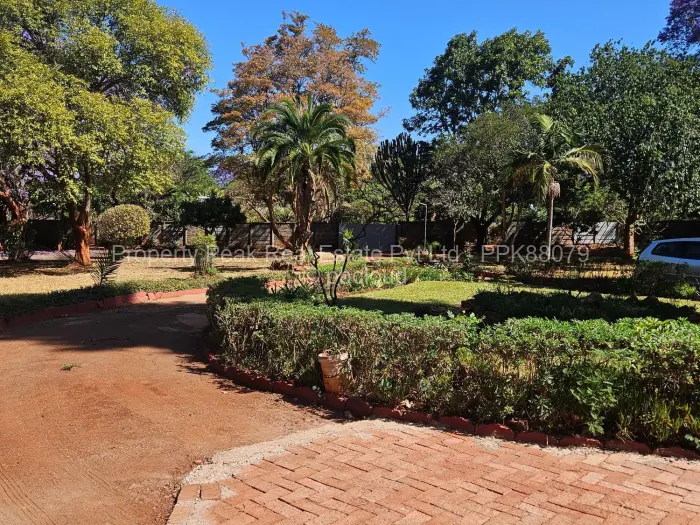 House to Rent in Kamfinsa, Harare