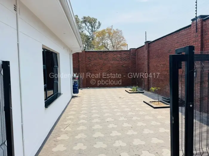 Townhouse/Complex/Cluster to Rent in Mount Pleasant, Harare