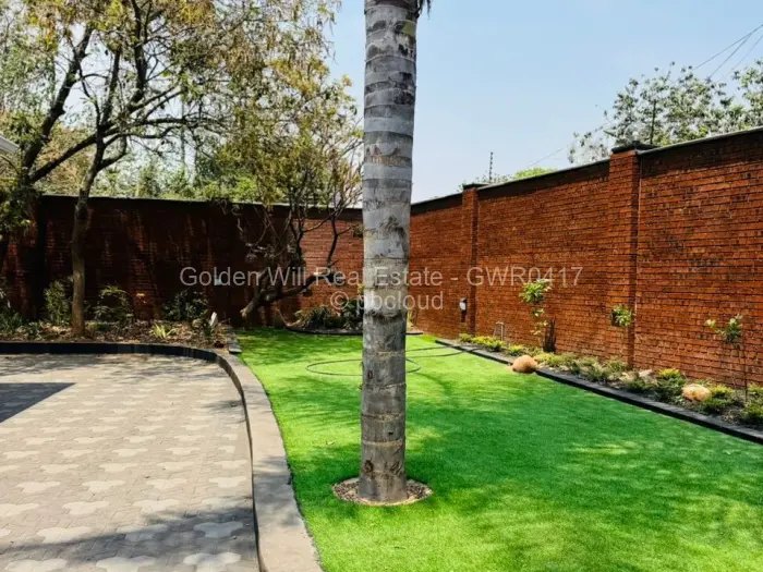 Townhouse/Complex/Cluster to Rent in Mount Pleasant, Harare