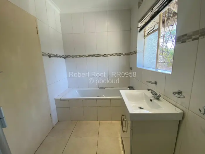 2 Bedroom Cottage/Garden Flat to Rent in Avondale