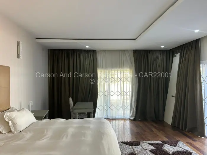 Townhouse/Complex/Cluster to Rent in Newlands, Harare