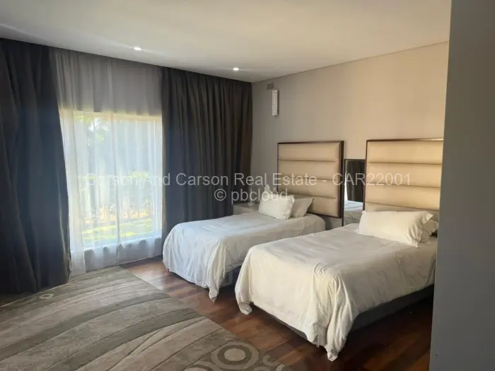 Townhouse/Complex/Cluster to Rent in Newlands, Harare