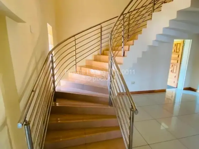 5 Bedroom House for Sale in Borrowdale, Harare