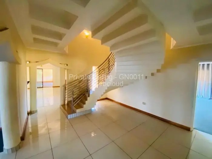 5 Bedroom House for Sale in Borrowdale, Harare