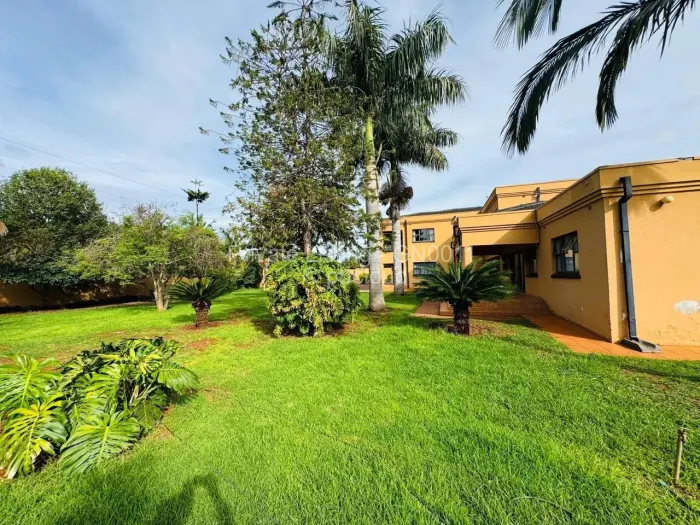 5 Bedroom House for Sale in Borrowdale, Harare