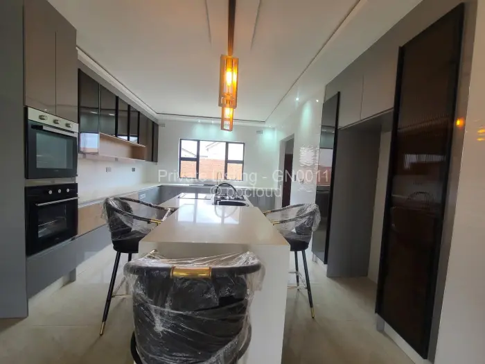 5 Bedroom House for Sale in Mount Pleasant Heights, Harare