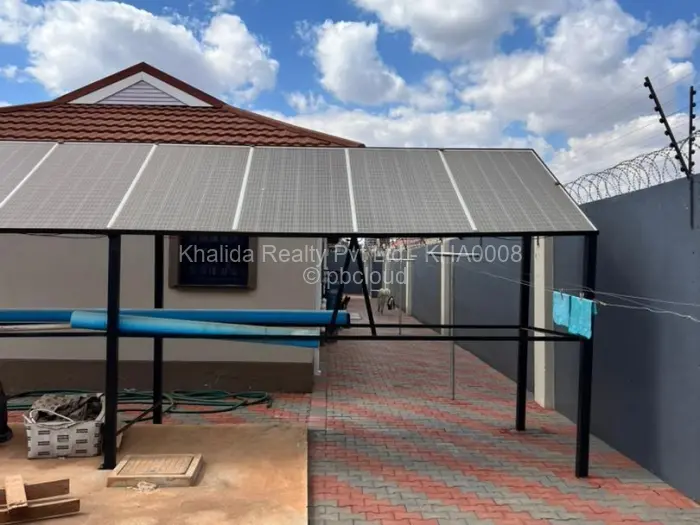 Townhouse/Complex/Cluster to Rent in Madokero Estates