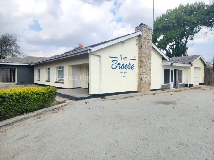 9 Bedroom House to Rent in Rusape, Rusape