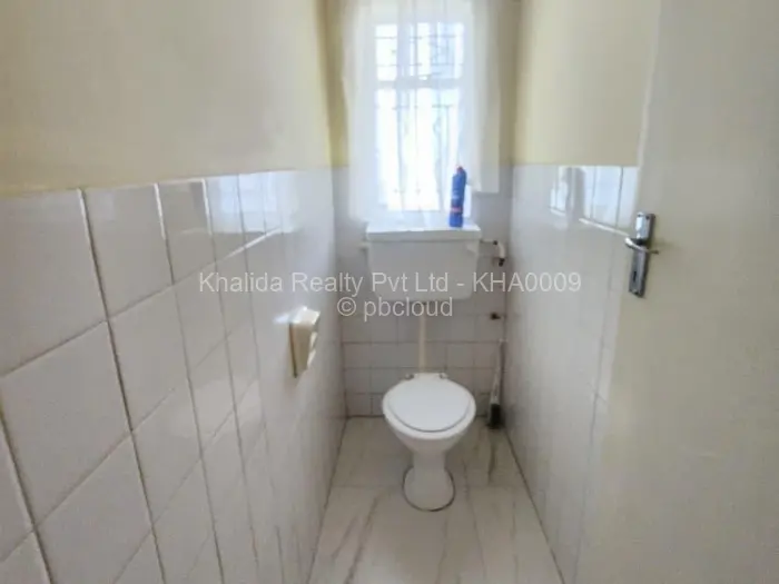 9 Bedroom House to Rent in Rusape, Rusape