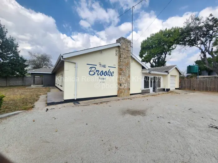 9 Bedroom House to Rent in Rusape, Rusape