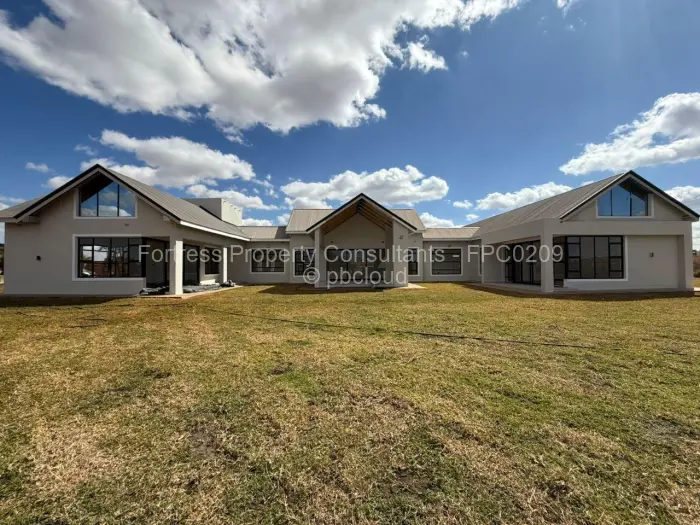 5 Bedroom House for Sale in Mount Pleasant Heights, Harare