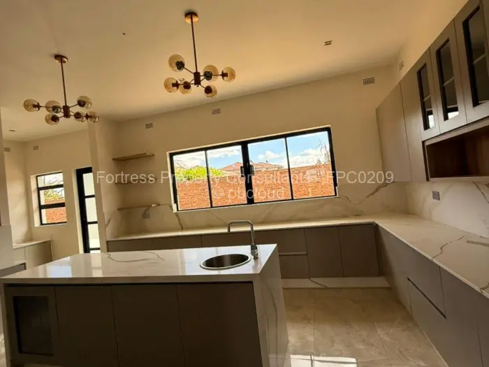 5 Bedroom House for Sale in Mount Pleasant Heights, Harare