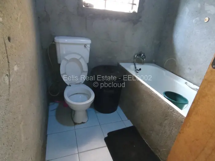 4 Bedroom House for Sale in Daylesford, Gweru