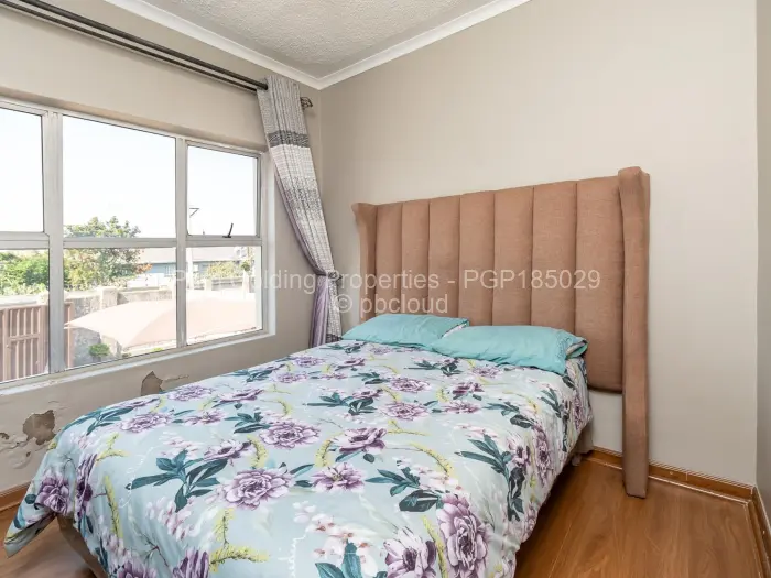 6 Bedroom House for Sale in Chadcombe, Harare