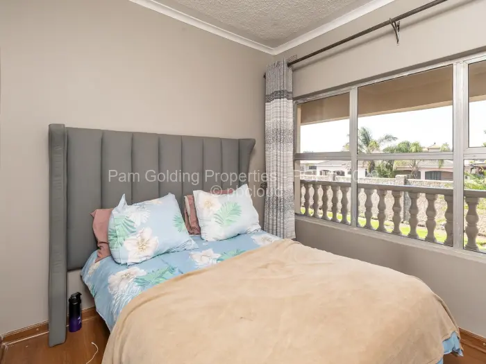 6 Bedroom House for Sale in Chadcombe, Harare