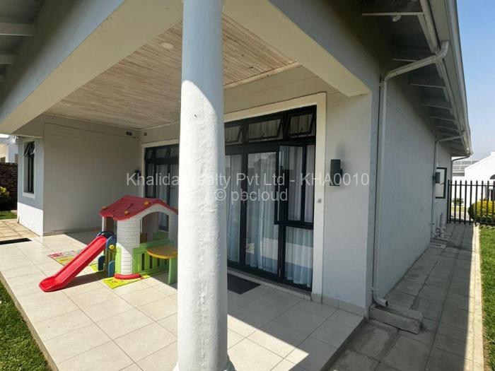 Townhouse/Cluster to Rent in Arlington, Harare