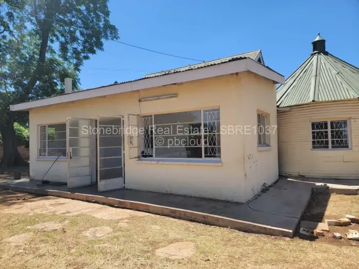 3 Bedroom House for Sale in Bellevue, Bulawayo