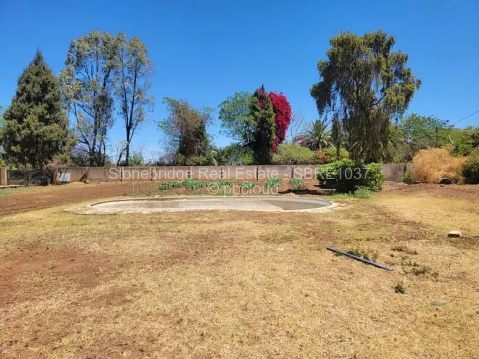 3 Bedroom House for Sale in Bellevue, Bulawayo